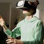 VR training and video for more efficient paper production